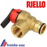 protection contre la  surpression , soupape , groupe de sécurité chauffage RIELLO R 1806 réglée à 3 bars