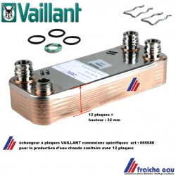 échangeur à plaques VAILLANT 065088  avec 12 éléments, raccords spécifiques, sanitaire platenwisselaar  met 12 platen